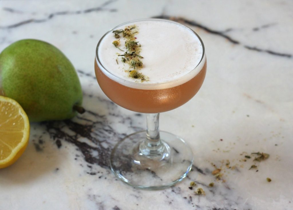 Mocktail: Chamomile Pear Sour