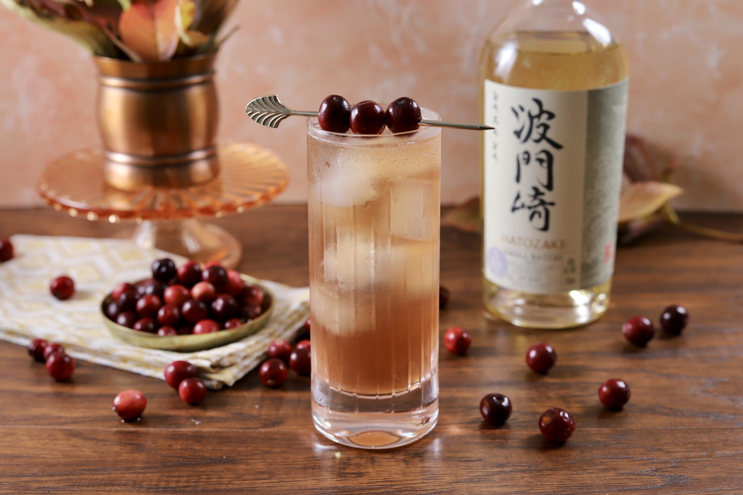 Cranberry Whisky Collins with Hatozaki Small Batch